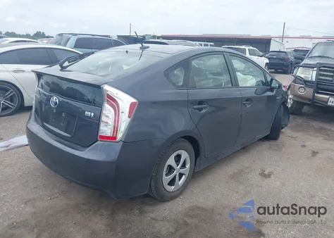 2013 Toyota Prius Three z USA, uszkodzony, nr VIN JTDKN3DU6D1691608